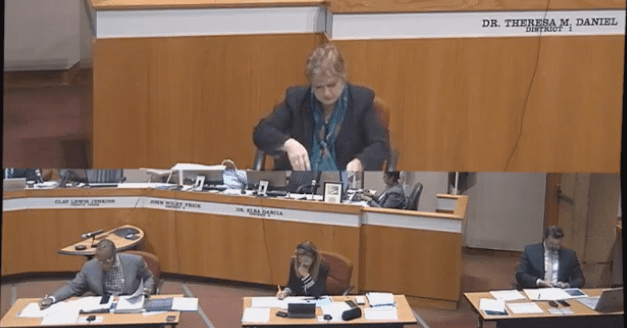 Dallas Commissioners Restrict Judge Jenkins’ Emergency Power