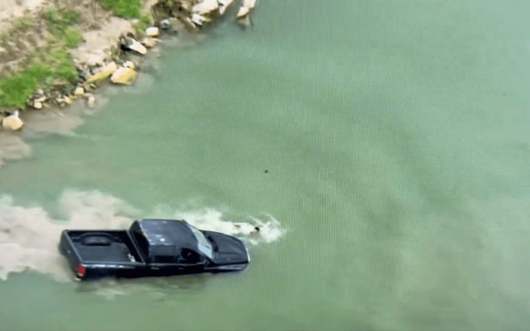 Smugglers Evade Law Enforcement By Ditching Vehicles In Rio Grande