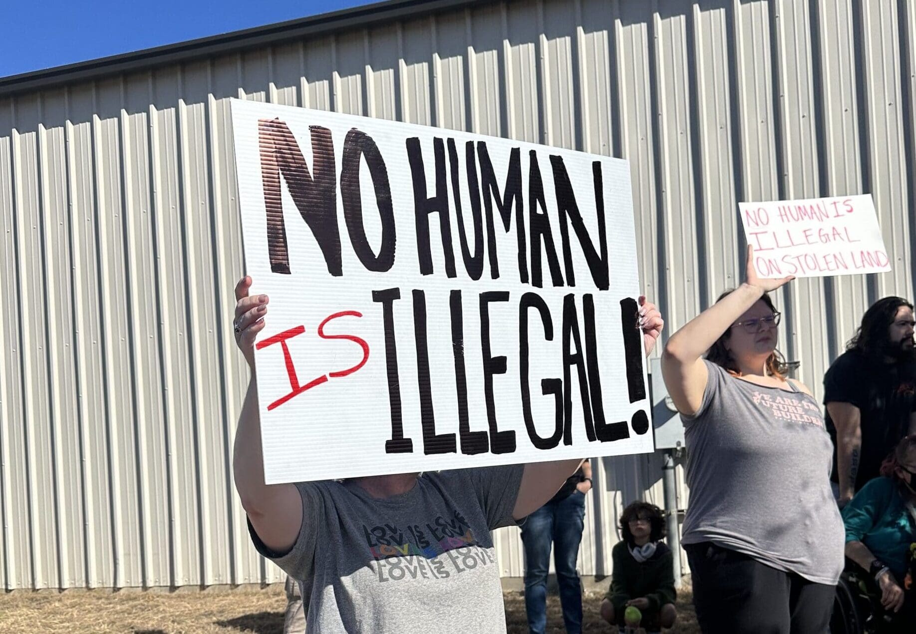 EXCLUSIVE: Anti-ICE Protestors Delay Construction in Pflugerville ...