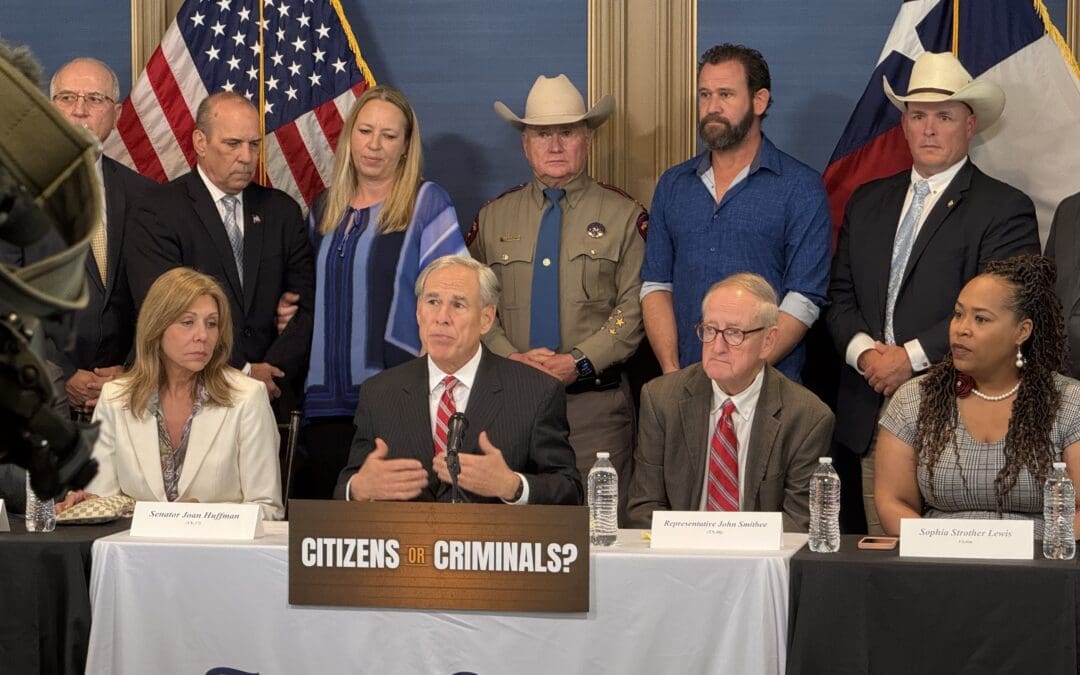 Abbott Presses Lawmakers: ‘Citizens or Criminals?’