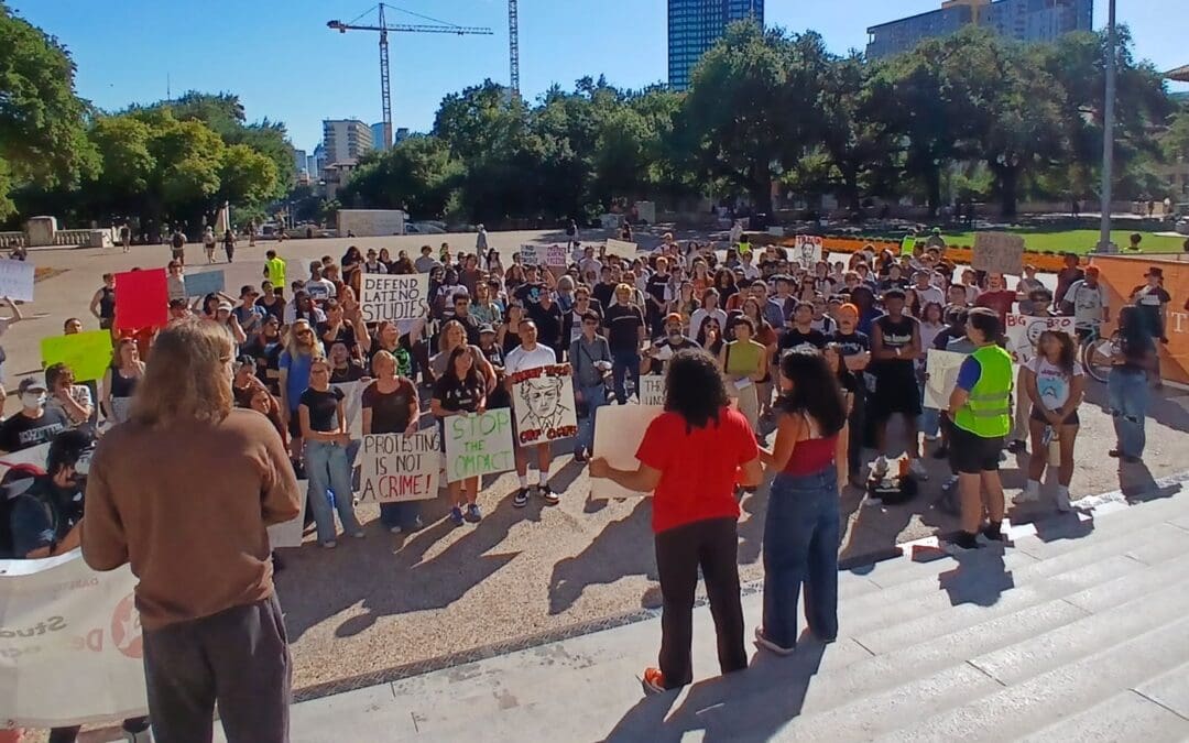 UT-Austin Students Protest Trump Initiative